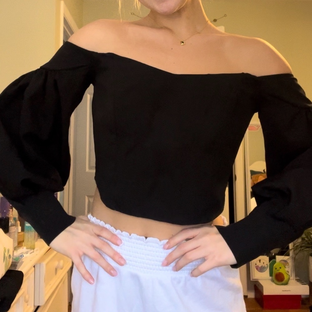 Off the Shoulder Bell Sleeve Top (FashionNova) - Picture 4 of 13